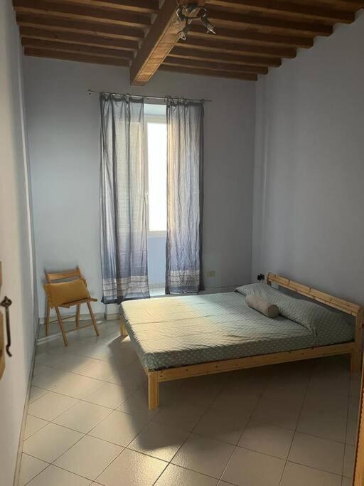 Appartamento In Centro A Ливорно Экстерьер фото